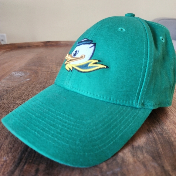 NCAA Oregon Ducks Nike Swoosh Hat One Size - Picture 2 of 6